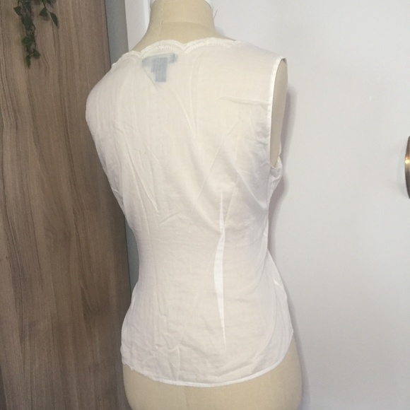 Ralph Lauren Cream Sheer Lace Button Vest - Picture 4 of 7